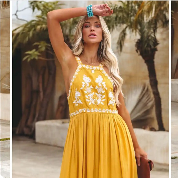 VICI CLUB TROPICANA EMBROIDERED MAXI DRESS - Picture 2 of 7